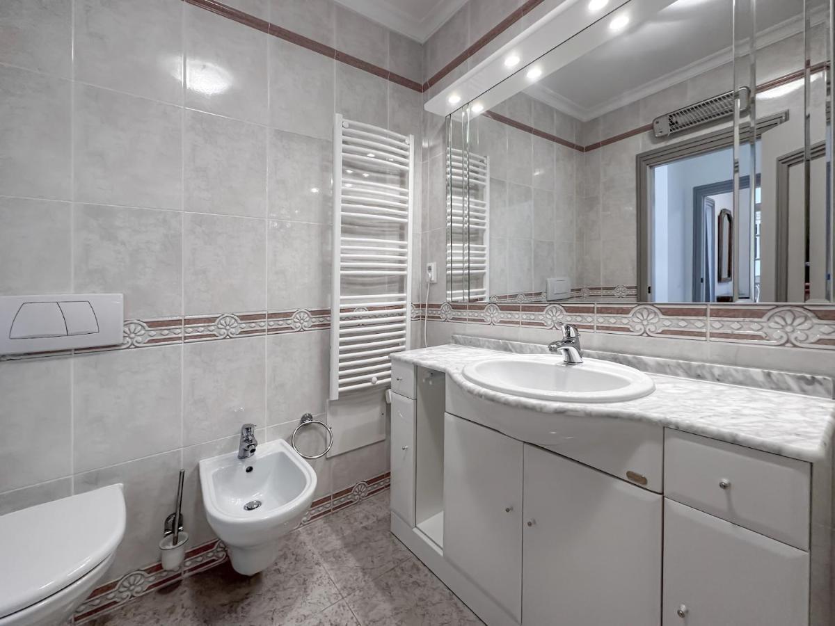 Luxury Apart Wstunning Sea Views, Walk Beach Albufeira Kültér fotó
